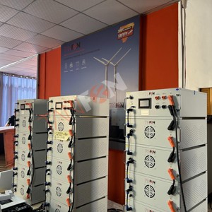 Système d'énergie solaire hors réseau Foshan 15000 Kw 1mw avec batterie lithium-ion 240v 500kw 1mw SP150KW - Product Image 1