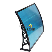 Auvents de fenêtre en polycarbonate écologiques pour l'extérieur avec commande manuelle, supports en PP et aluminium, garantie de 5 à 10 ans