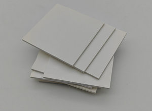 Plaque en céramique de nitrure de bore Aigao à haute pureté (99,0 %~99,7 %) à faible émission de gaz pour équipements de plasma semi-conducteurs - Product Image 4