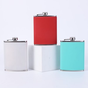 Fiaschetta Portatile Personalizzata in Acciaio Inossidabile Nera, Placcata Oro e Argento, Piatta, per Whisky, Ideale per Pesca, Escursionismo, Campeggio - Product Image 6