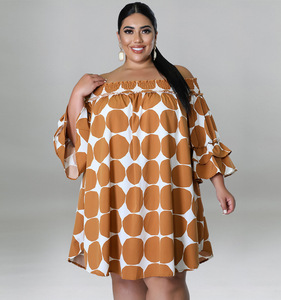 Nouvelle arrivée Jupes grande <span class=keywords><strong>taille</strong></span> <span class=keywords><strong>pour</strong></span> femmes Robe sexy à col asymétrique et imprimé à pois - Product Image 3