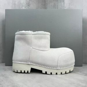Botas de Nieve Blancas de Piel de Alasca - Unisex, Forro de Felpa para Invierno/Otoño, Antideslizantes, Diseño de Calidad, Cálidas y Cómodas - Product Image 6