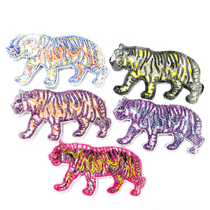 Commercio all'ingrosso piccolo animale che cammina cane tigre Patch ricamo logo Design personalizzato ricamato in ferro per cappelli di abbigliamento - Product Image 3