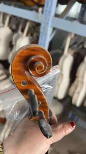 <span class=keywords><strong>Viola</strong></span> Artesanal de <span class=keywords><strong>15</strong></span> <span class=keywords><strong>Pulgadas</strong></span> (381mm) de Abeto y Arce Macizos con Sonido Excelente, Buen Grano, Cinco Cuerdas y Puente Aubert - Product Image 3