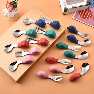 Bán buôn thân thiện với môi thép không gỉ 304 trẻ em dao kéo chim nhỏ Pig hình dạng muỗng ngã ba cho đào tạo bữa ăn cho trẻ em hiện tại - Product Image 2