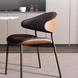 Chaise de salle à manger minimaliste italienne - <span class=keywords><strong>Fauteuil</strong></span> en bois de noyer pour la maison/le café/le restaurant - Product Image 1