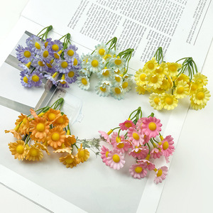 ดอกเดซี่ประดิษฐ์สูง 7.5 ซม. สีขาว ฟ้าอ่อน เหลือง ชมพู ม่วง ส้ม แดง สำหรับงานแต่งงาน ตกแต่งบ้าน อุปกรณ์ประกอบฉากถ่ายภาพ - Product Image 2