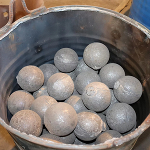 Bolas de Molienda de Acero Inoxidable con Alto Contenido de Cromo de 50 mm, Alta Eficiencia de Molienda, Industria Química Vincasting - Product Image 1