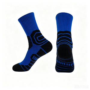 Chaussettes de basketball mi-hautes en tissu éponge multicolores personnalisées pour hommes - Product Image 3