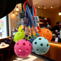 Breloques innovantes de pickleball en stock, mini-pendentifs et articles cadeaux avec design à 40/26 trous, taille de balle de 7,4 cm