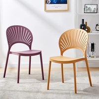 Chaises de café en plastique colorées de style moderne, chaise d'extérieur pour café, chaise de jardin, chaise de loisirs d'extérieur