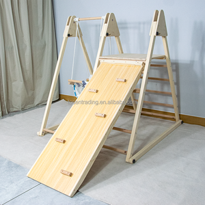 Estructura de Escalada Interior de Madera con Columpio para Niños Pequeños - Natural - Product Image 2