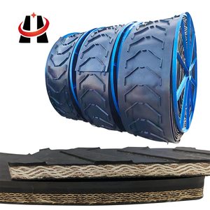 Bande transporteuse inclinée portable à motif chevron et surface rugueuse <span class=keywords><strong>pour</strong></span> le transport du sable et du gravier - Product Image 1