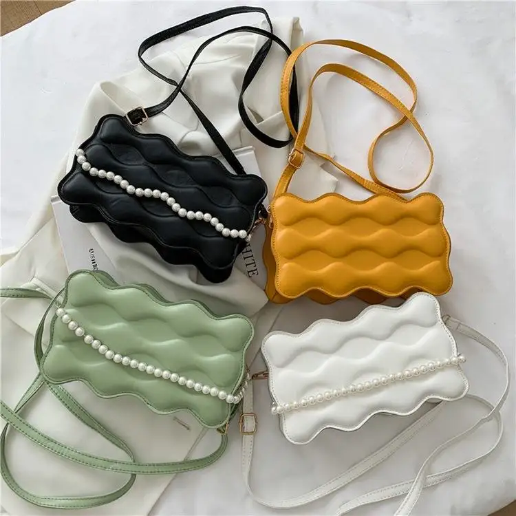 All-Match Crossbody Handbags Pearl Bag Ladies Brand Designer Evening Bag Women's Fashion Cheap Small Chain Messenger Bag