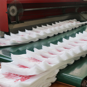 Bán buôn hot-bán Vest <span class=keywords><strong>T</strong></span>úi mua sắm thực phẩm takeout bao bì cửa hàng tiện lợi cầm tay <span class=keywords><strong>T</strong></span>-Shirt <span class=keywords><strong>t</strong></span>úi nhựa với logo của bạn - Product Image 4