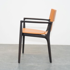 Fauteuil lounge contemporain rembourré, structure en bois de noyer massif, siège d'appoint de luxe pour salon, villa, hôtel, mobilier PISANO - Product Image 3