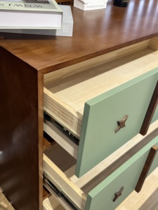 Gabinete moderno de mediados de siglo, gabinete de almacenamiento lateral de madera maciza para muebles del hogar, estilo retro, adecuado para dormitorios y salas de estar - Product Image 5