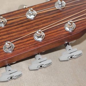 Clavijas de Afinación de <span class=keywords><strong>Guitarra</strong></span> de Metal Dorado, Perillas en Forma de T con <span class=keywords><strong>Kit</strong></span> de Tornillos <span class=keywords><strong>para</strong></span> Guitarras Acústicas, Eléctricas y Folk - Product Image 6