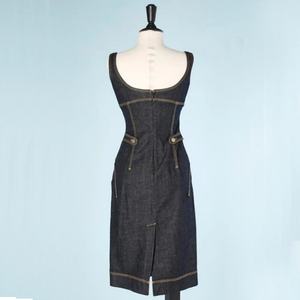 Robe sexy sans manches à taille haute en denim noir délavé avec surpiqûres dorées pour femmes - Product Image 5