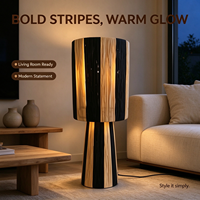 Lampe de table moderne en fer rayé, faite à la main, alimentée par courant alternatif, pour décoration intérieure, salon, chambre à coucher, chevet