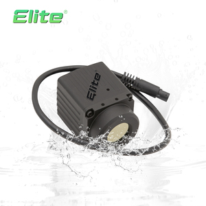 Mini cámara de conducción de seguridad para vehículos con vista frontal de tamaño compacto pequeño con soporte de palo y cables instalados en los automóviles - Product Image 3