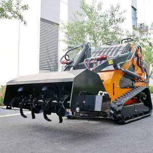 Skid Steer <span class=keywords><strong>Loader</strong></span> dengan Alat Pengolah Tanah yang Kuat - Satu Mesin untuk Berbagai Pekerjaan Lanskap - Product Image 2