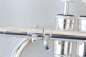 Trompette Piccolo de style japonais <span class=keywords><strong>Bb</strong></span>/A Tone Cupronickel Slides Rotary Valve & 2 Lead Pipes-Placage Argent Fabriqué à partir de laiton durable - Product Image 3
