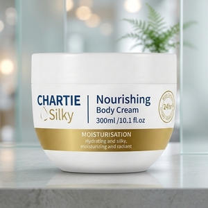 CHARTIE 300ml Seidig pflegende Körpercreme 24H Feuchtigkeitsspendende Ceramid-Reparatur-Körperlotion für trockene Haut Private Label OEM Großhandel - Product Image 2