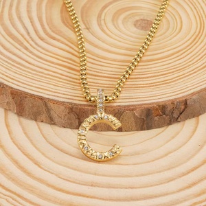 Venta caliente moda Acero inoxidable inicial colgante circón con incrustaciones de circón <span class=keywords><strong>capital</strong></span> 26 letras collar - Product Image 4