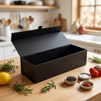 Boîte cadeau pliable et repliable en matériaux recyclés écologiques noirs avec laminage mat et fermeture magnétique