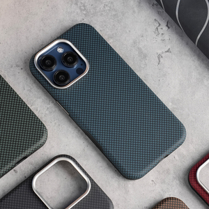 Coque de téléphone la plus vendue 2025 pour 16 Pro Max, couleur unie, style professionnel simple, agréable au toucher pour téléphones mobiles - Product Image 1
