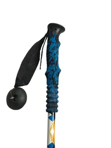 Canne <span class=keywords><strong>de</strong></span> marche pliante en alliage d'aluminium, télescopique à <span class=keywords><strong>trois</strong></span> sections, escalade en plein air, béquilles pour personnes âgées bâton <span class=keywords><strong>de</strong></span> trekking canne <span class=keywords><strong>de</strong></span> randonnée - Product Image 4