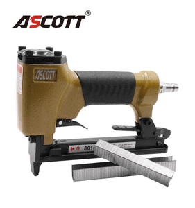 Engrapadora Neumática para Tapicería de Alambre Fino ASCOTT 8016 21GA, Pistola de Grapas Neumática de 125 Piezas para Sofás, Muebles, Cuero y Sillas - Product Image 1