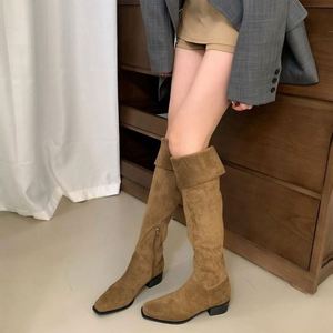 Luxuriöse Modestiefel aus Importiertem Kalbsleder mit Trensenmuster und Quadratischem Absatz für Herbst und Winter - Product Image 2