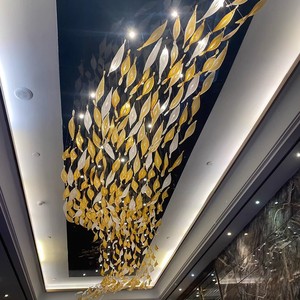 Lustre moderne en verre à motif de feuilles avec design LED pour hall d'entrée, couloir, salle d'exposition, hôtel et projets d'aménagement intérieur de luxe - Product Image 1