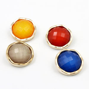 Pyjamas <span class=keywords><strong>pour</strong></span> femmes <span class=keywords><strong>de</strong></span> bonne qualité Manufacturers Spot Round Big Cotton-padded Wool Coat Button - Product Image 3