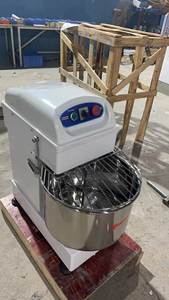 Mélangeur durable pour aliments et pâte Machine industrielle pour le gros intestin Capacité 22L Mélangeur de pâte à double action à vitesse unique - Product Image 4