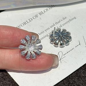 S925 Pure Silver Sunflower Stud Earrings <b>Simple</b> and Fashionable Vintage Zircon Design Trendy <b>Jewelry</b> - Product Image 4