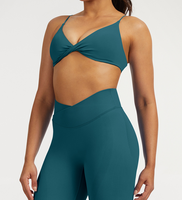 Ensemble 2 pièces soutien-gorge de sport et short taille haute torsadé sur le devant avec logo personnalisé pour femme - Idéal pour la gym, l'entraînement, le fitness et la course à pied