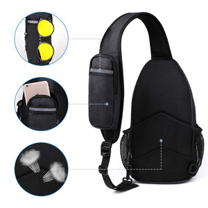 Venda quente Antifurto Fone De Ouvido Buraco Impermeável Pvc Esporte Sling Ombro Crossbody Personalizado Mulheres Homens Peito Pack <span class=keywords><strong>Bag</strong></span> Homens Sling <span class=keywords><strong>Bag</strong></span> - Product Image 6