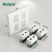 Plaque murale d'alimentation dissimulée Kolani 120 Square à quatre modules, prise universelle quadruple à 2 trous, panneau PC blanc brillant