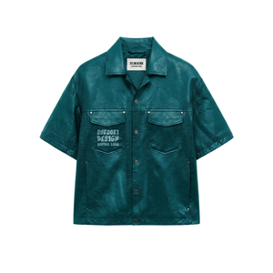 เสื้อแจ็คเก็ตหนัง PU แขนสั้นทรงเข้ารูป พิมพ์ลายกราฟิก โลโก้ OEM/ODM ตามสั่ง ปี 2026 สำหรับผู้ชายไซส์ใหญ่ - Product Image 2