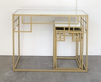 Table console moderne de luxe avec cadre doré et miroir avec 4 tables d'appoint pour salon salle à manger villas hôtels appartements