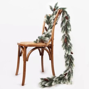 Guirlande artificielle en pin d'Italie 1,98 m avec cônes de pin, décorations de Noël, guirlande de fêtes pour usage intérieur et extérieur - Product Image 1