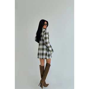 Chaqueta a cuadros verde con botones para mujer - Product Image 1