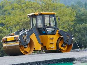 ลูกกลิ้งยางลมขนาด14ตันสำหรับ6214E มืออาชีพขนาด45กม./ชม. ควบคุมระยะไกล - Product Image 3