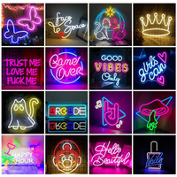 LED Néon Extérieur Panneau d'affichage étanche Personnages lumineux Fraise OEM Moulage séparé Acrylique Sculpture Fraise