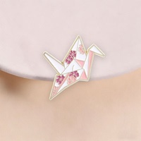 Broche en métal émaillé style origami grue chinoise artistique, motif fleur de cerisier, en alliage de zinc plaqué argent, pour sac à dos et veste