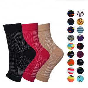 Chaussettes à manches <span class=keywords><strong>de</strong></span> compression pour hommes et femmes à motif solide Nano à la cheville Fasciite plantaire Soutien des pieds et <span class=keywords><strong>bas</strong></span> <span class=keywords><strong>de</strong></span> compression - Product Image 5