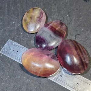 Natur-Stein Regenbogen Fluorit flache Handfläche ovale flache Edelsteine Heilungskristall Stein Handfläche Großhandel
